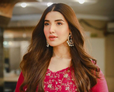 hareem farooq tests positive for covid 19 asks fans to take precautions on eid