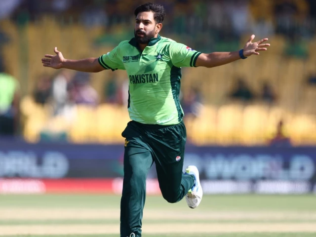 pakistan s fast bowler haris rauf pakistan s fast bowler haris rauf