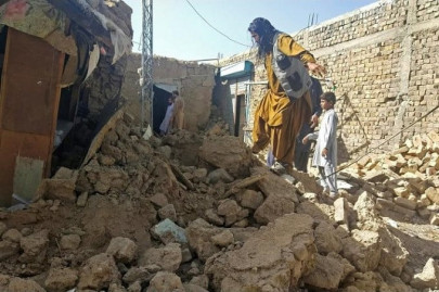 despair as families sift through rubble of deadly quake