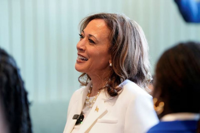 kamala harris reportedly struggles in solo interview kamala harris reportedly struggles in solo interview