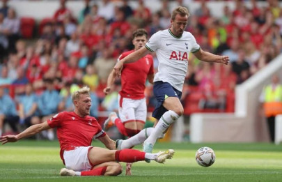 kane fires spurs to win over forest kane fires spurs to win over forest