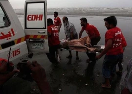 four picnickers drown at hawke s bay on i day four picnickers drown at hawke s bay on i day