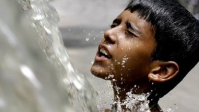 multan pools offer respite from searing heat