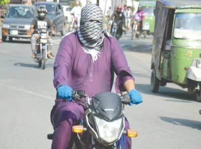 city sizzles in heatwave like conditions city sizzles in heatwave like conditions