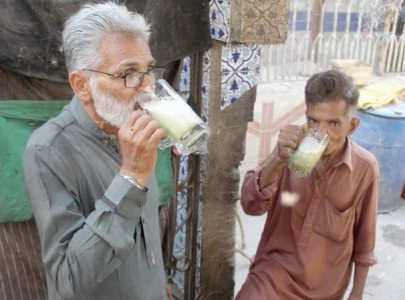 karachi s temperature set to rise tomorrow expect partially cloudy and humid weather karachi s temperature set to rise tomorrow expect partially cloudy and humid weather