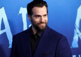 highlander delayed as henry cavill suffers training injury highlander delayed as henry cavill suffers training injury