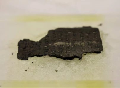 researchers use ai to unlock the complete text of burnt herculaneum scroll for the first time