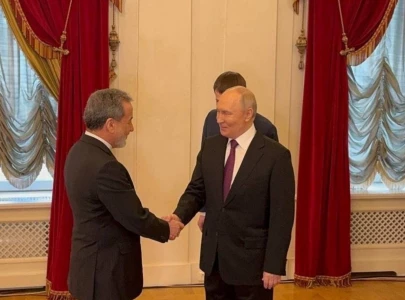 russia offers to do what it can to help resolve regional tensions as putin meets iran fm araghchi