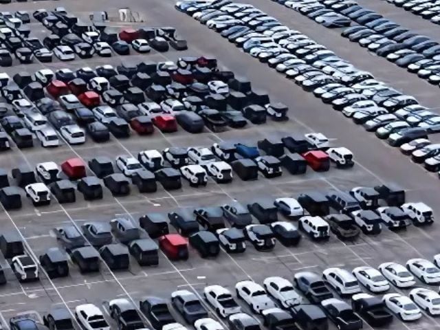 Trump softens auto tariffs as US strikes first foreign trade deal | The Express Tribune
