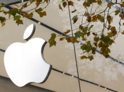 apple partners with anthropic to develop ai coding assistant for xcode report apple partners with anthropic to develop ai coding assistant for xcode report