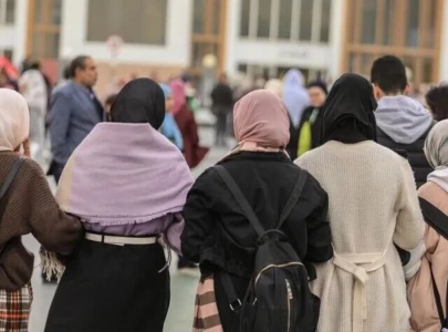 italy approves school decree banning burqa capping foreign pupils