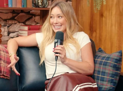 hilary duff says selena gomez and demi lovato once approached her at disney fame peak hilary duff says selena gomez and demi lovato once approached her at disney fame peak