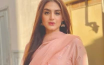 hira mani urges fans to hold on to faith amid despair