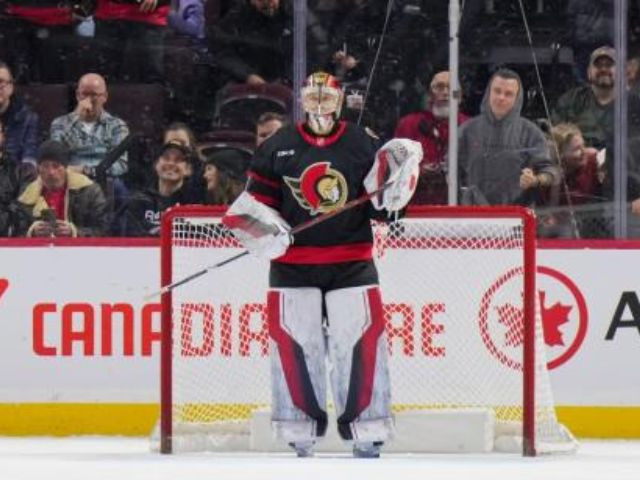 canadian hockey fans boo u s national anthem in protest of trump tariffs at ottawa senators game