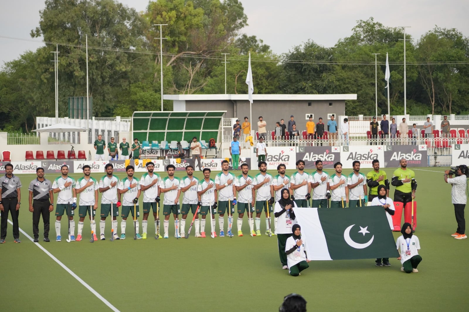 Pakistan responded immediately after the restart with a more aggressive approach. Abdul Rehman equalized in the 33rd minute with a well-taken field goal, shifting the momentum firmly in the hosts' favour. PHOTO: PHF