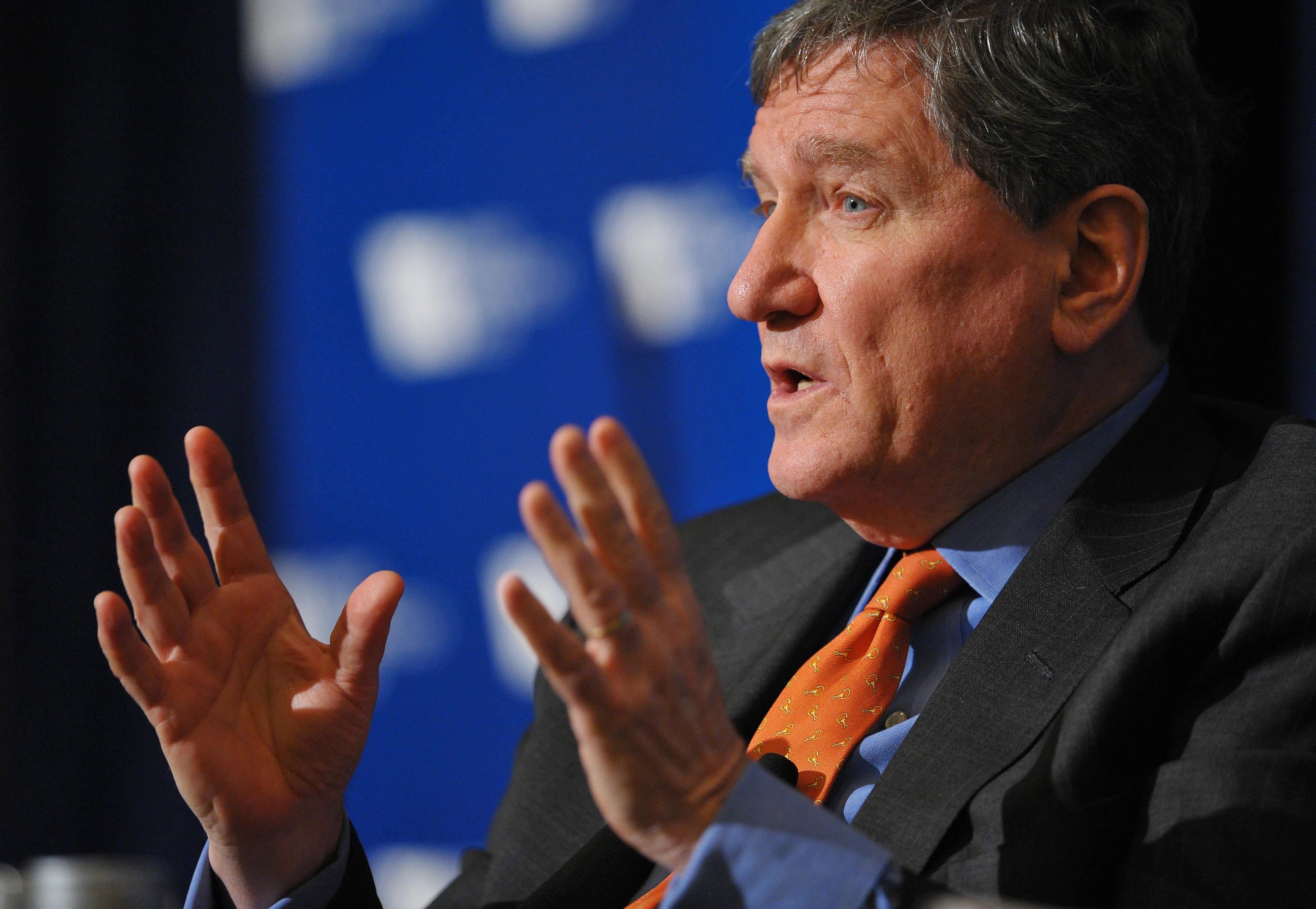 veteran us diplomat richard holbrooke dies