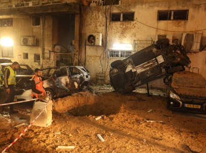 iran launches fresh missile waves on tel aviv damage reported in holon iran launches fresh missile waves on tel aviv damage reported in holon