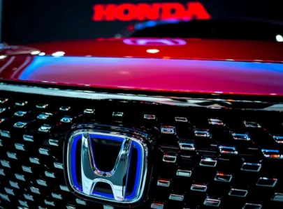 honda plans highway test of wireless charging for moving trucks