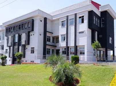 premature twins saved from blindness