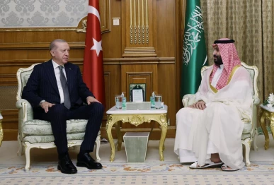 turkish president recep tayyip erdogan and saudi arabia s king salman bin abdulaziz meet to sign a joint defence agreement in makkah saudi arabia on aug 7 2026 saudi press agency