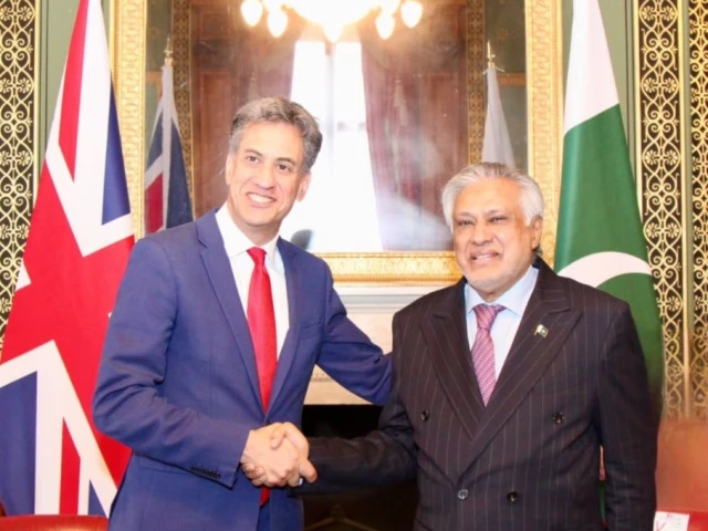deputy prime minister and foreign minister ishaq dar holds delegation level talks with british foreign secretary ed miliband in london picture via x deputy prime minister and foreign minister ishaq dar holds delegation level talks with british foreign secretary ed miliband in london picture via x