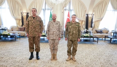 pakistan t rkiye and saudi arabia military chiefs meet under the makkah joint defence agreement on friday trt world