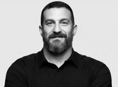 neuroscientist and podcaster andrew huberman accused of manipulation and misconduct by several women