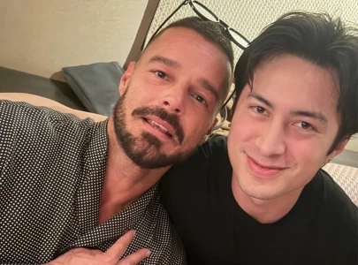 ricky martin s ex jwan yosef reacts to milan photo with hudson williams