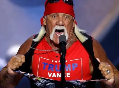hulk hogan jokes about body slamming kamala harris