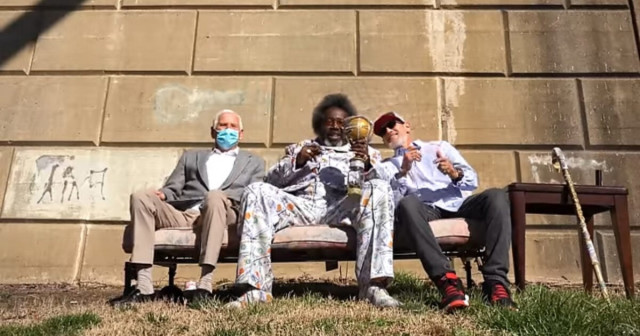 screenshot from afroman s hunter got high music video courtesy ogafroman on youtube