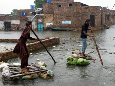 coas reaches karachi oversees rescue relief op coas reaches karachi oversees rescue relief op
