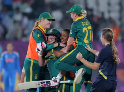 south africa s de klerk stuns india in women s world cup thriller south africa s de klerk stuns india in women s world cup thriller