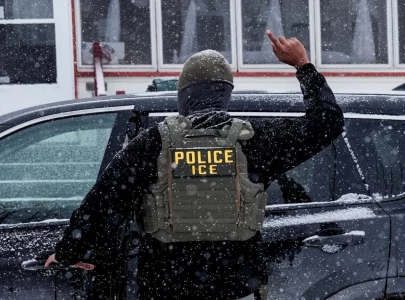 us immigration officers instructed to halt arrests of non criminal immigrants report