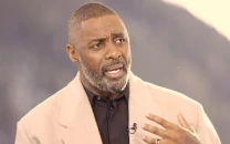 idris elba says he would handle a real life hijack worse than his character