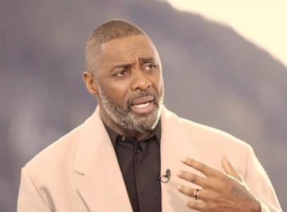 idris elba says he would handle a real life hijack worse than his character