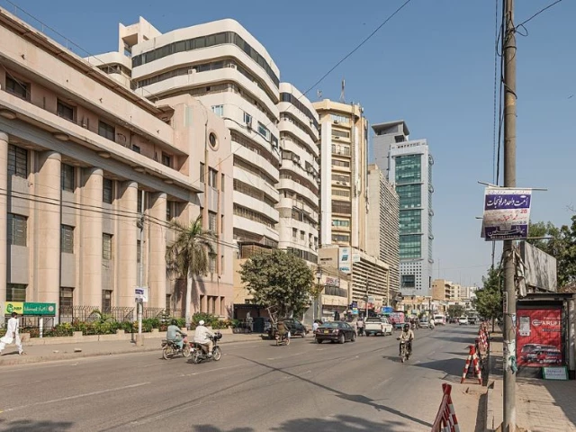 a view of ii chundrigar road photo wikimedia commons a view of ii chundrigar road photo wikimedia commons