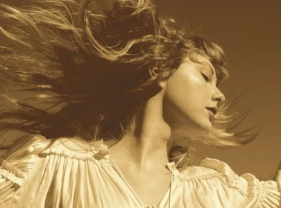 fearless taylor swift releases renewed 2008 album