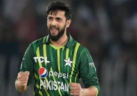 cricketer imad wasim announces 2nd marriage requests privacy