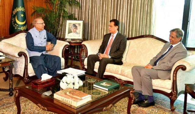 alvi s mediation fails to heal govt pti rift