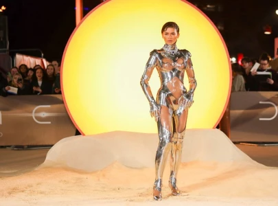 in pictures all eyes on zendaya s futuristic look at dune part 2 premiere