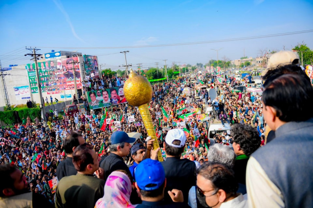 pti chairman imran khan addresses supporters on day 6 of the long march photo facebook pti
