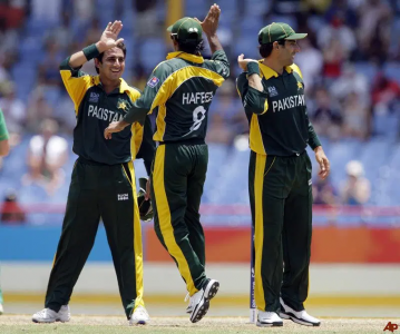 five pakistani cricketers in the running for icc odi team of the decade