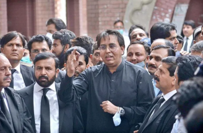 shahbaz gill forgives pml n workers for hurling eggs and ink at him