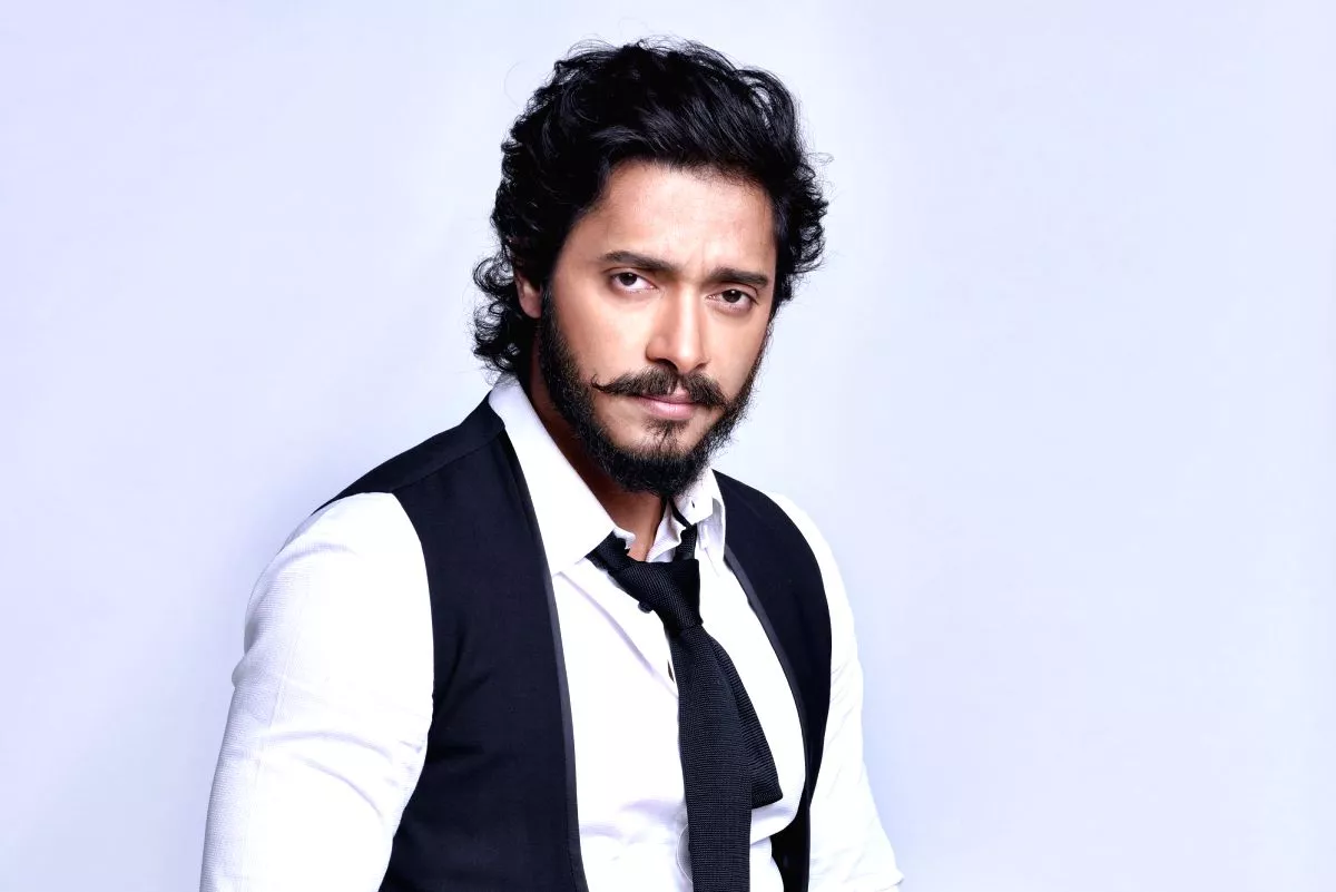 golmaal star shreyas talpade rushed to hospital after heart attack