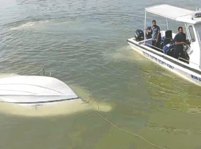 two women killed 22 injured as boats collide near baba bhit islands in karachi two women killed 22 injured as boats collide near baba bhit islands in karachi