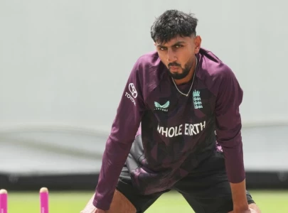 england off spinner bashir signs for derbyshire after ashes exile england off spinner bashir signs for derbyshire after ashes exile