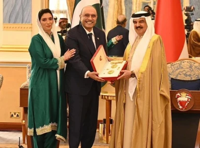 president zardari receives bahrain s top honour for boosting bilateral ties