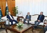 president asif ali zardari meets with lieutenant general rtd nauman mahmood the first secretary general of the makkah joint defence agreement on tuesday at aiwan e sadr in islamabad the president of pakistan x