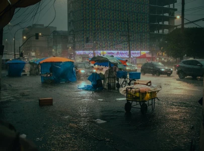 one day of rain brings city s streets markets to a standstill