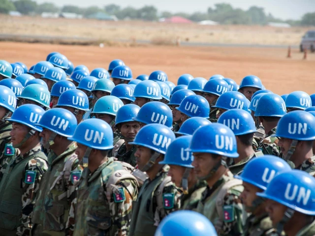 باكستان تحث على توفير الأمن لأصحاب الخوذ الزرق | اكسبريس تريبيون